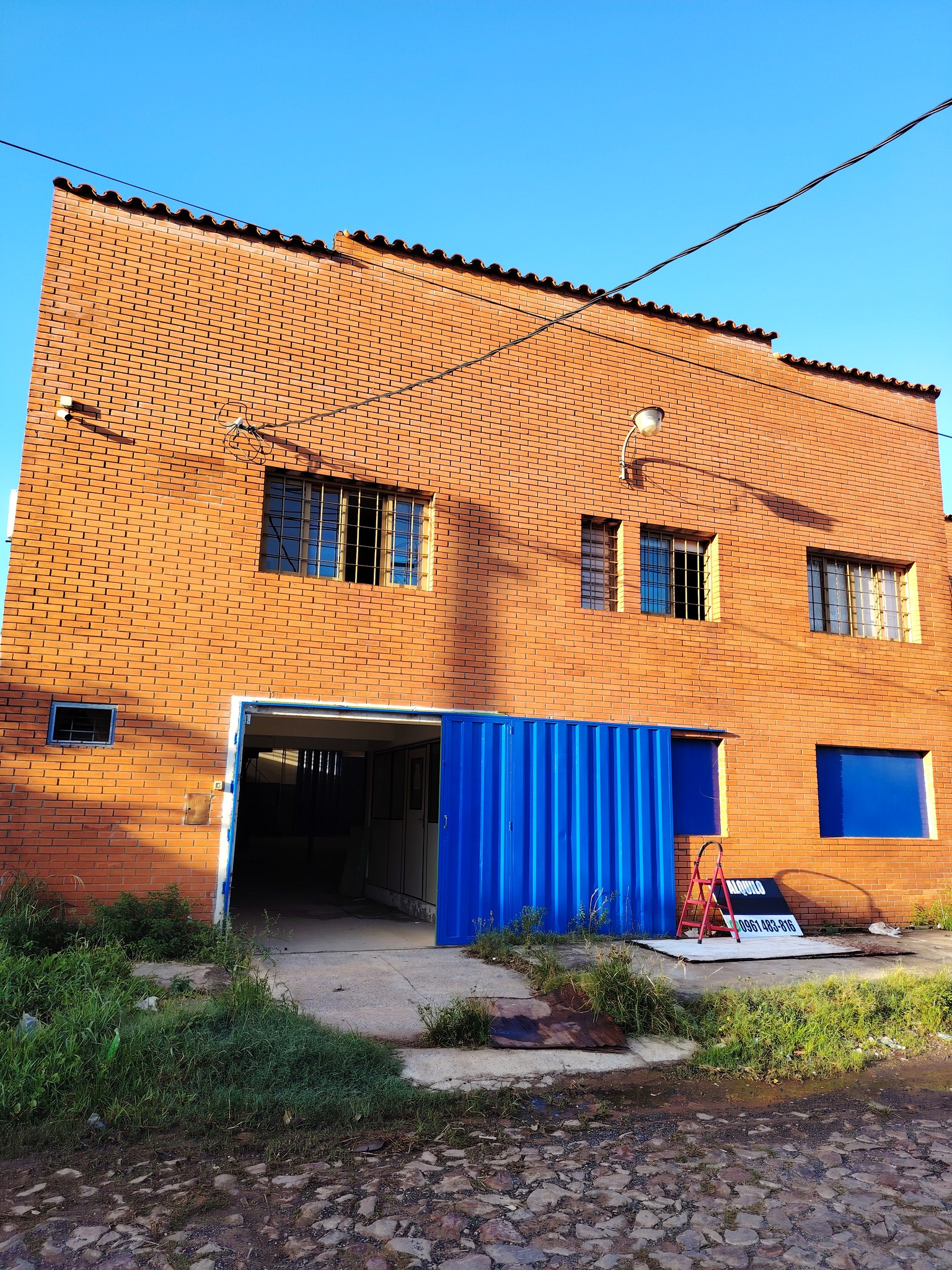 🔹 ALQUILO AMPLIO DEPÓSITO EN MARIANO ROQUE ALONSO 🔹